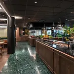 松威卡中庭酒店 4*