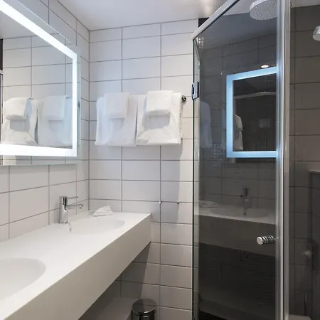 Hotel Thon Vika Atrium 4*