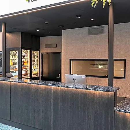 松威卡中庭酒店