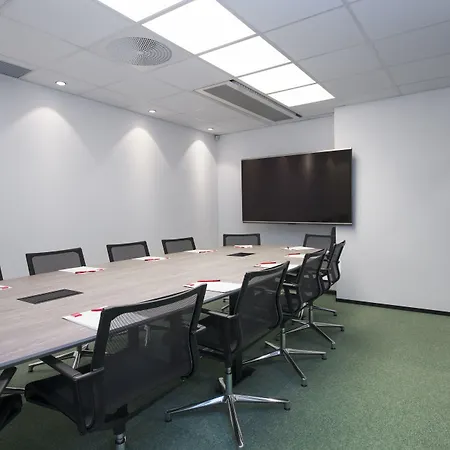 ホテル トーン ビカ アトリウム