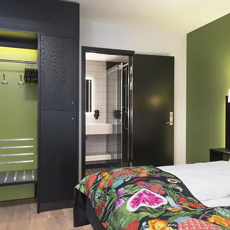 ホテル トーン ビカ アトリウム