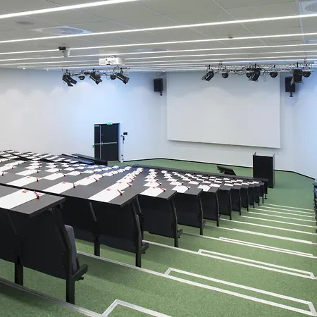 トーン ビカ アトリウム ホテル