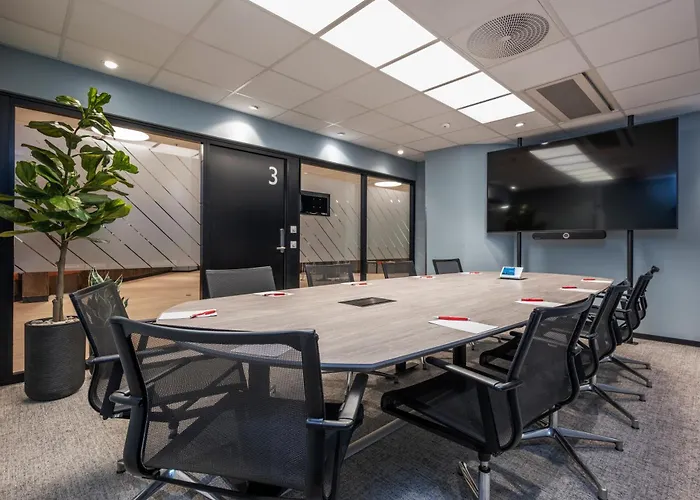 Отель Thon Vika Atrium 4*